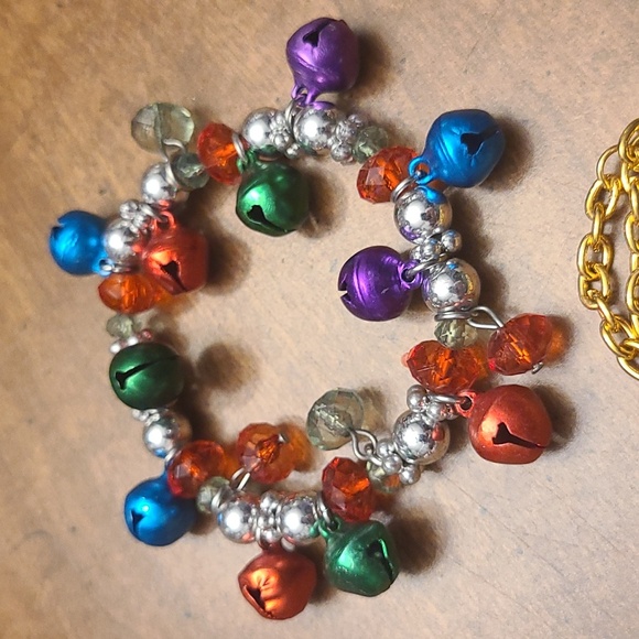 Fun Christmas Jewelry Lot - Picture 7 of 7